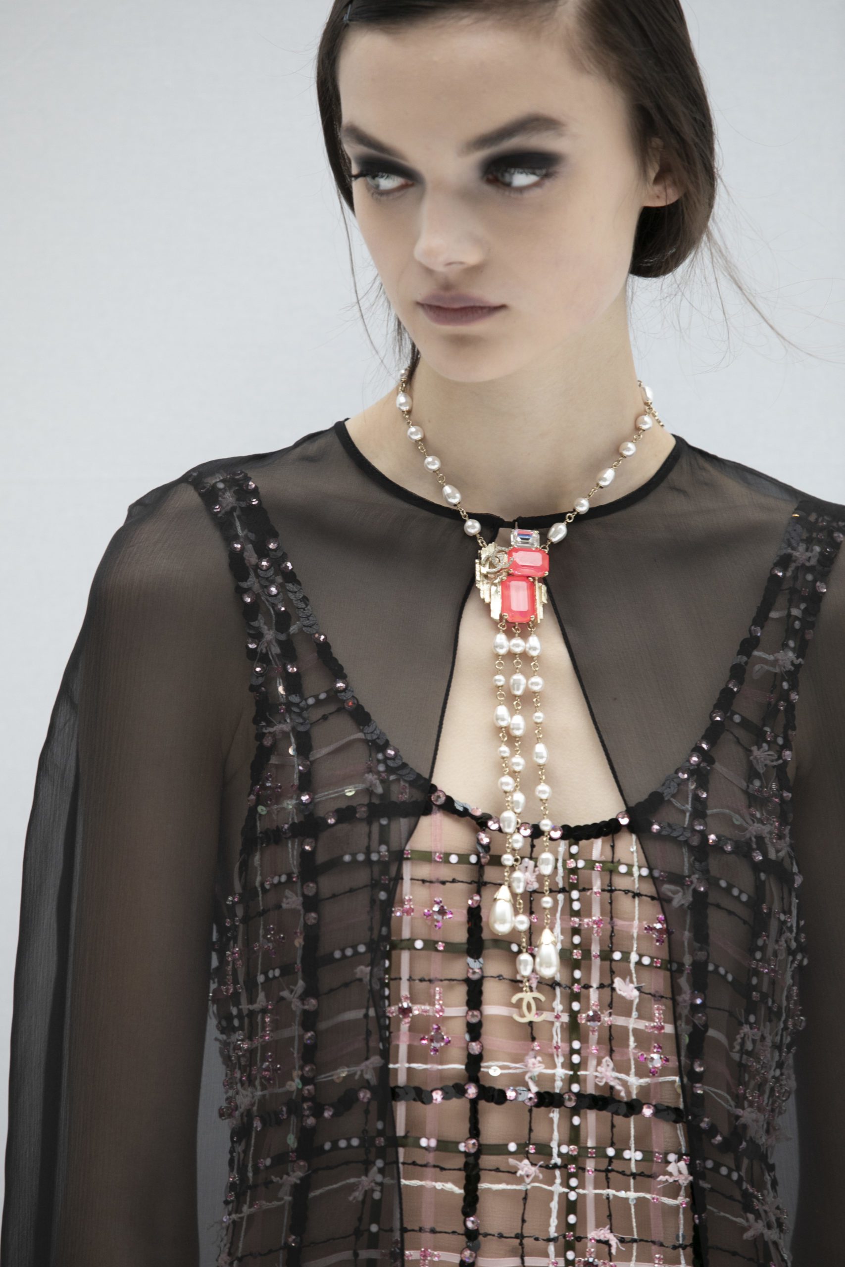 18_SS_2021_RTW_show_Backstage_pictures_18