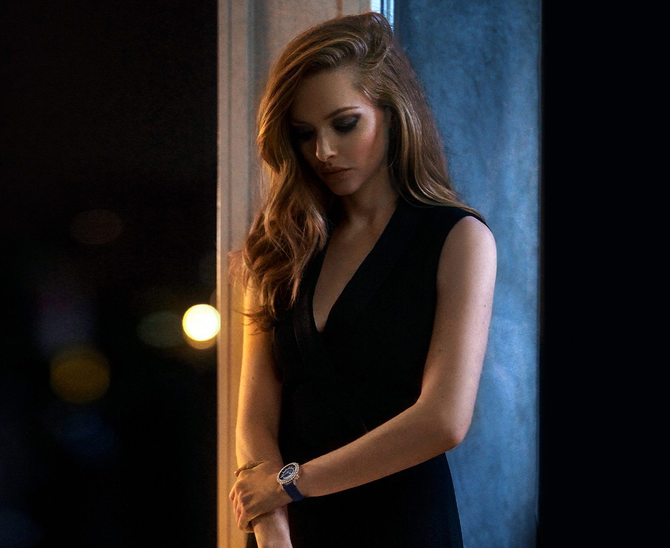 2022-jaeger-lecoultre-amandaseyfried-rdv-bts-04-16x9